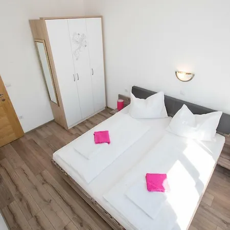 Petrusic Supetarska Draga