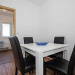 Petrusic * Supetarska Draga