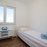 Petrusic * Supetarska Draga