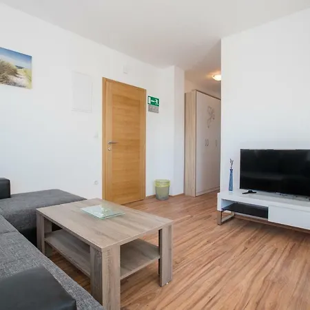 Apartment Petrusic *